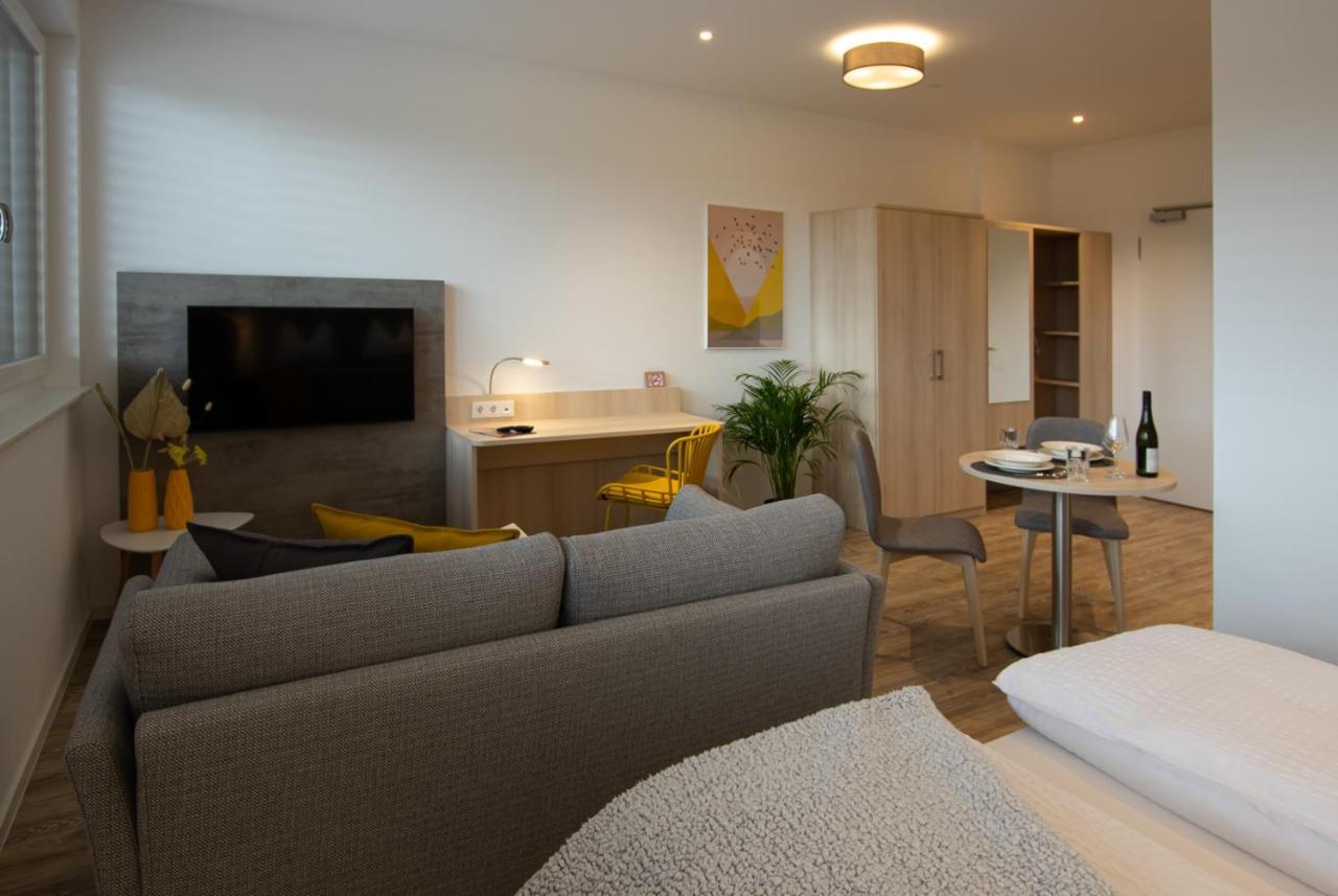 Livin63 Studio Apartments Hösbach Extérieur photo